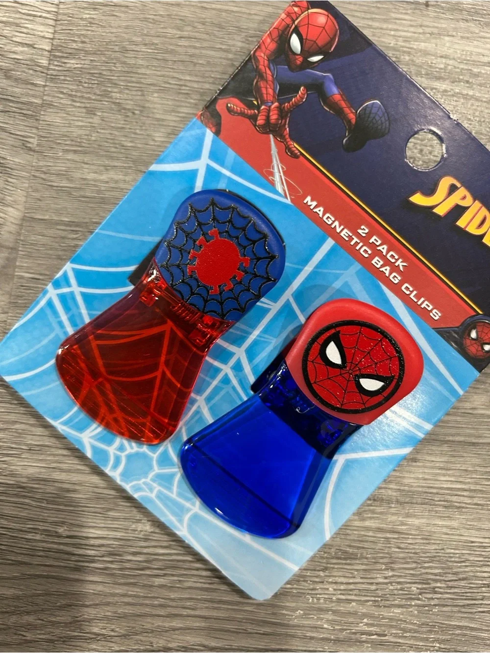 Marvel Spider-Man Red & Blue Magnetic Clips - 2 Pack